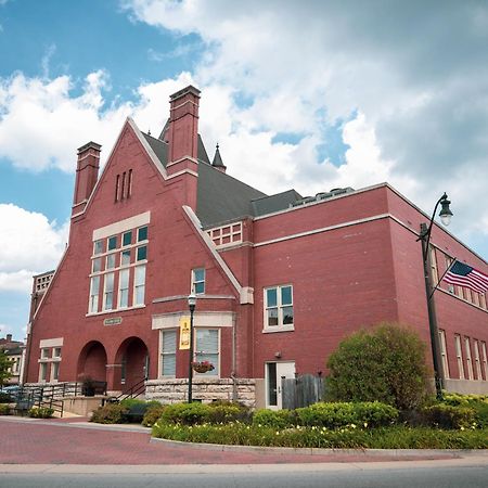 Distill-Inn Bardstown Luaran gambar