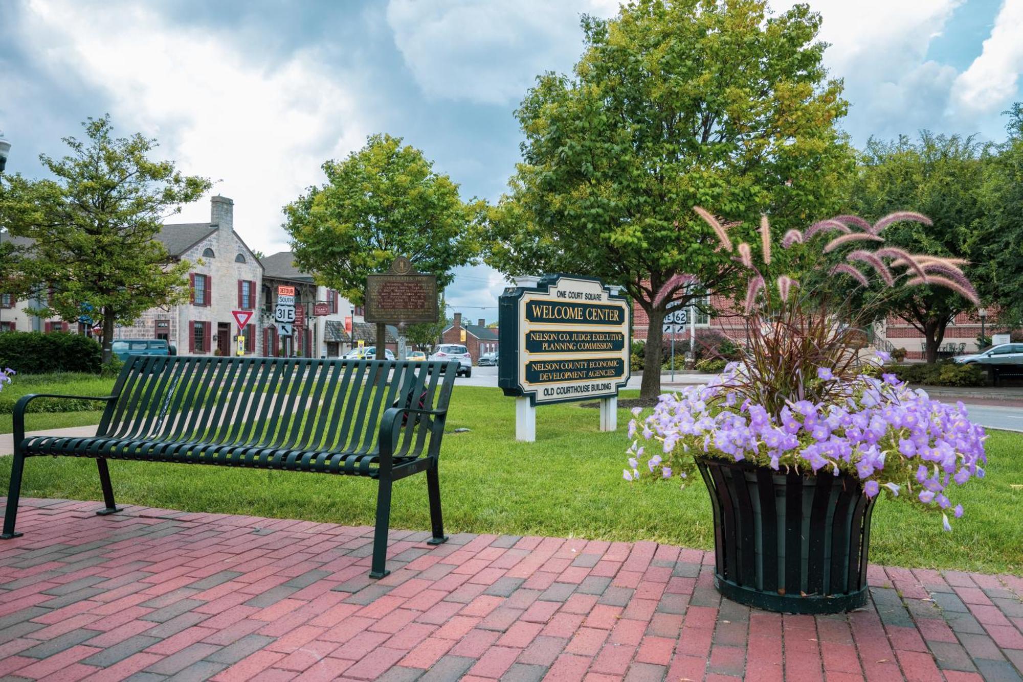 Distill-Inn Bardstown Luaran gambar