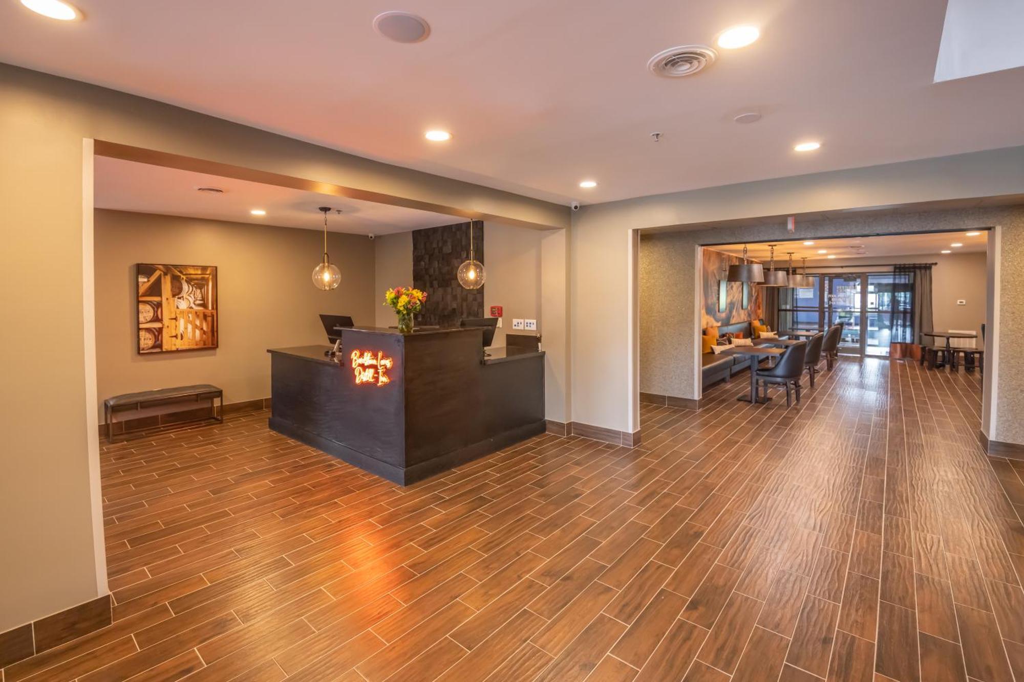 Distill-Inn Bardstown Luaran gambar