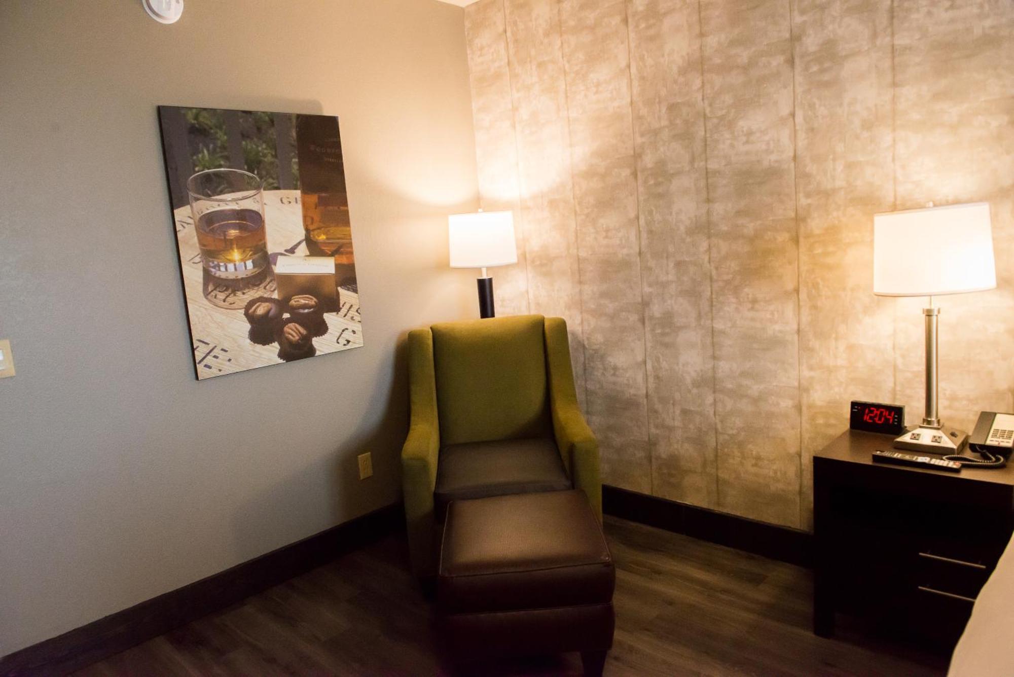 Distill-Inn Bardstown Luaran gambar